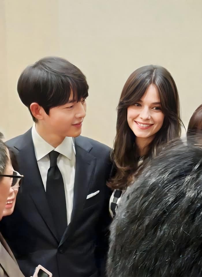Song Joong Ki ngày càng tụt dốc trong sự nghiệp: Phim mới ế vé trầm trọng? - Ảnh 2 Song Joong Ki ngày càng tụt dốc trong sự nghiệp: Phim mới ế vé trầm trọng? - Ảnh 2