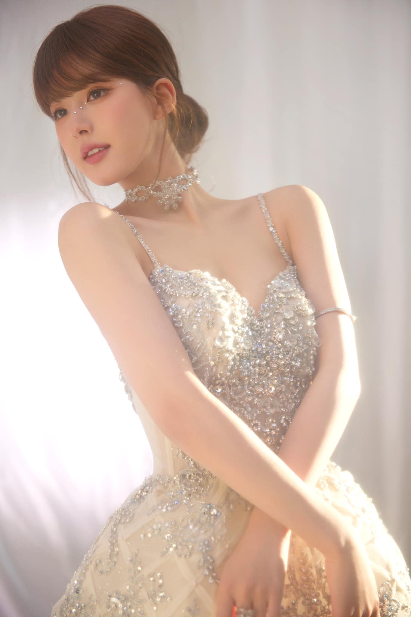 Triệu Lộ Tư hóa búp bê barbie, visual xinh như tiên tử gây sốt - Ảnh 9