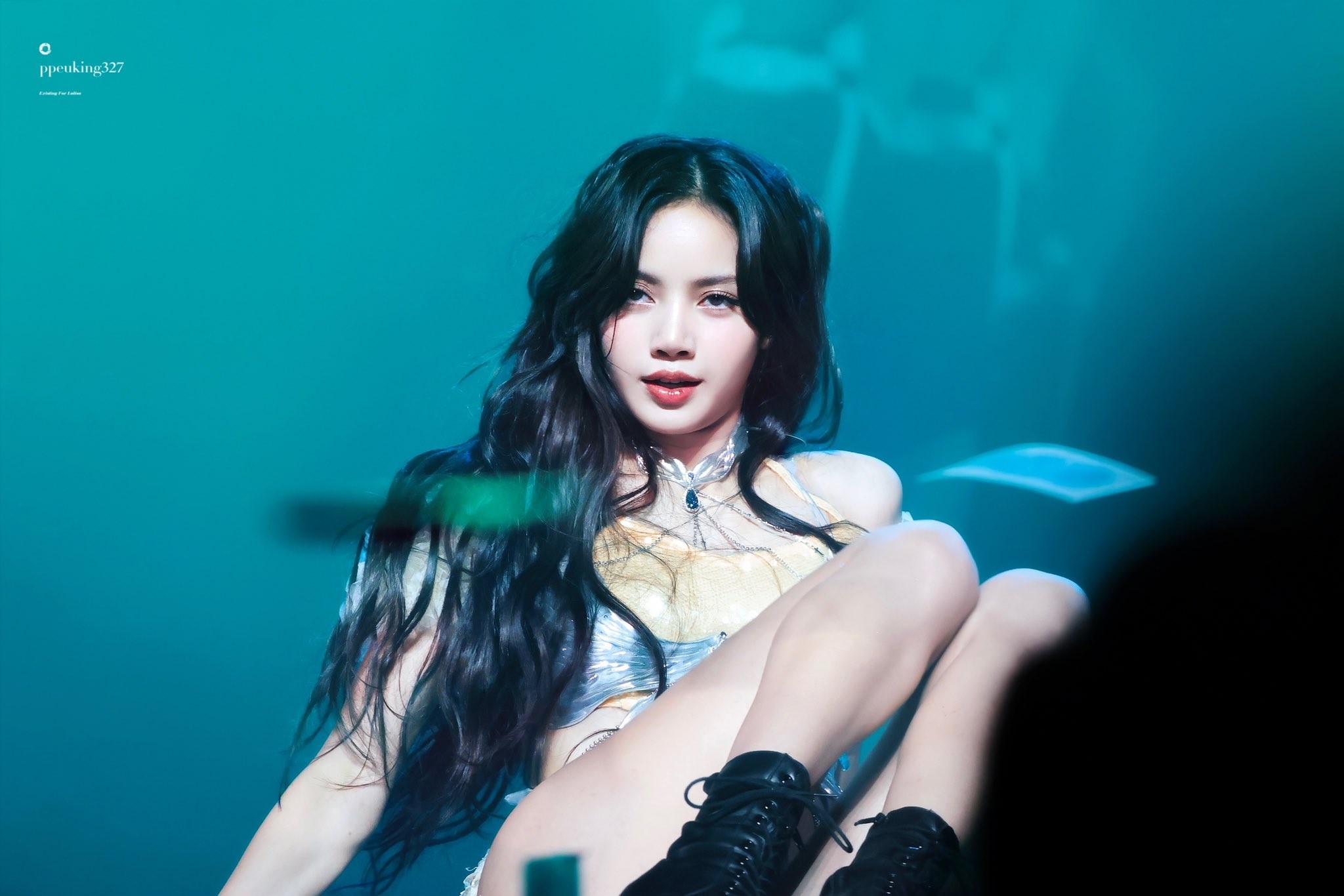 Hot: Lisa (BLACKPINK) bị bắt gặp xuất hiện tại TP HCM - Ảnh 2