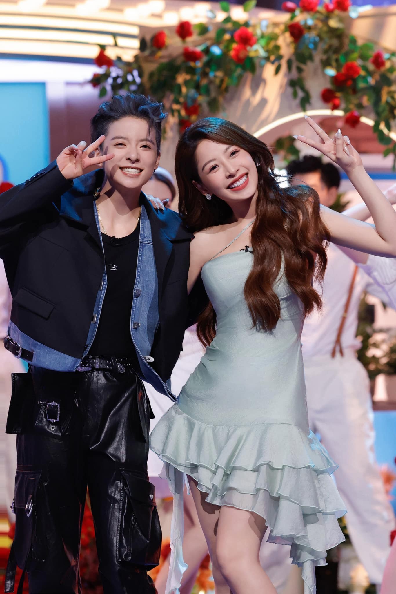 Cô nàng và Amber tới để quảng bá cho show 'Hương Vị Trung Hoa'