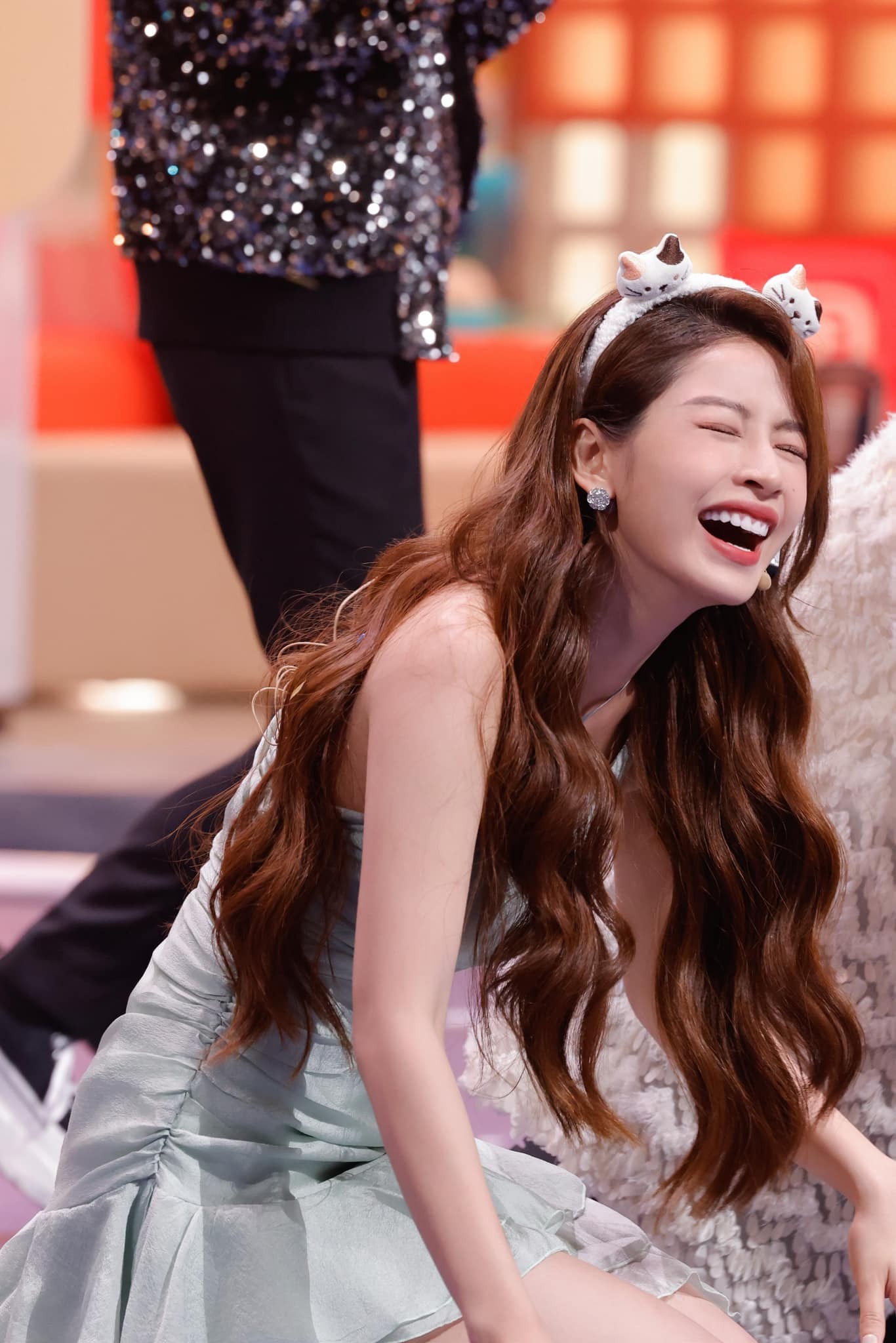 Tham gia gameshow đình đám Trung Quốc, Chi Pu được khen hết lời vì khả năng hòa nhập cực đỉnh - Ảnh 1