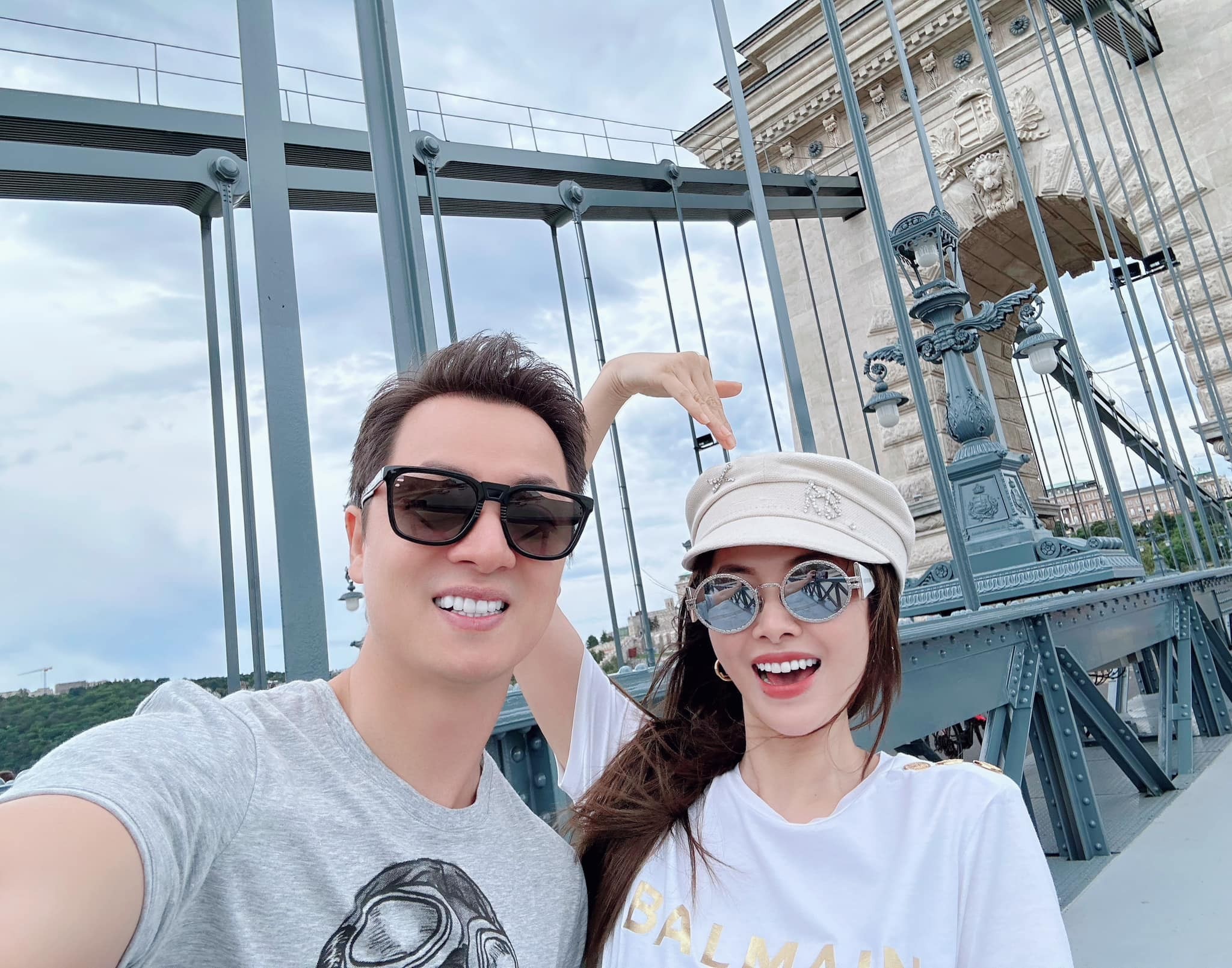 Khối tài sản 'khủng' của vợ chồng Đăng Khôi: Biệt thự triệu đô, xế hộp siêu sang gây choáng ngợp - Ảnh 6