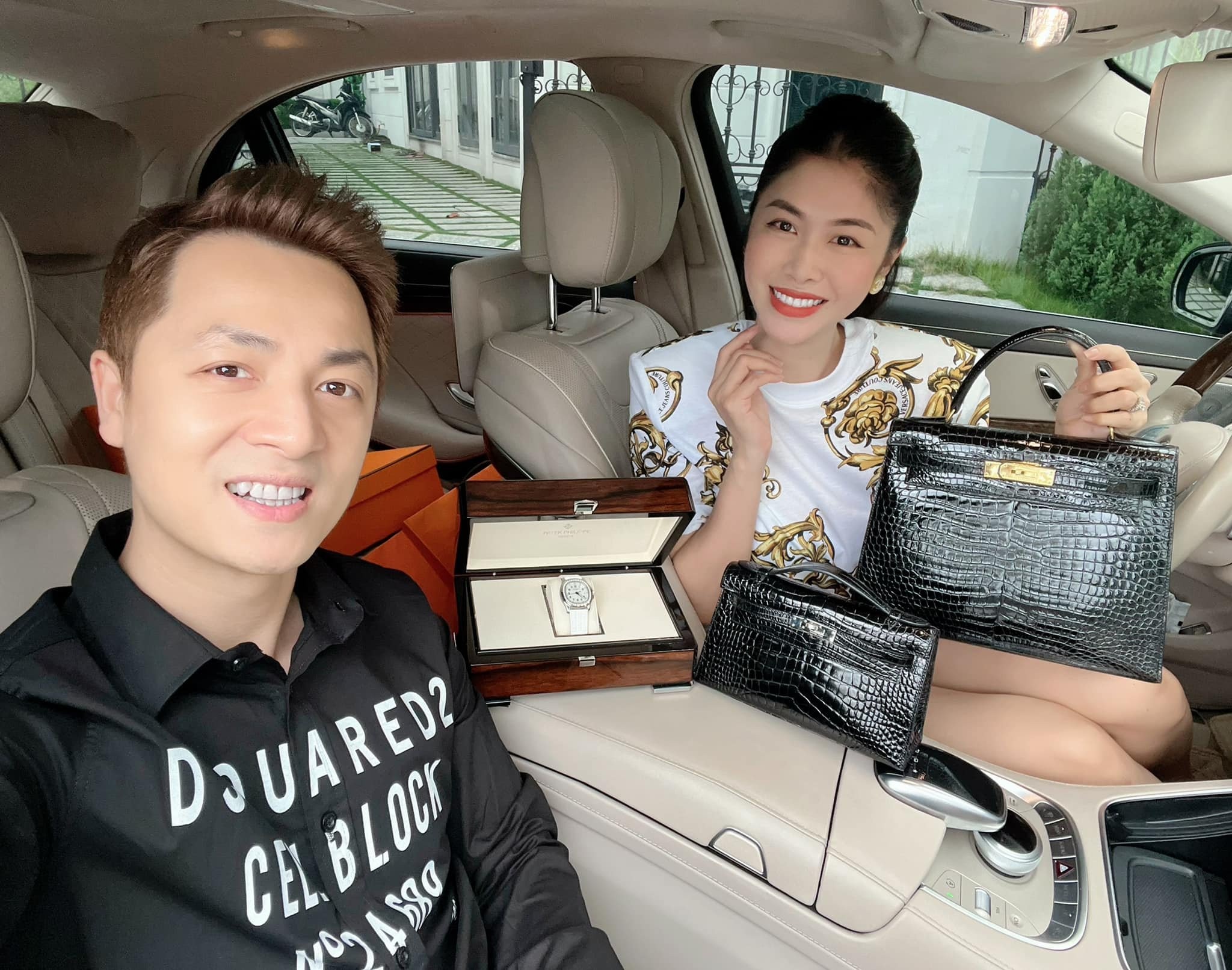 Đăng Khôi và vợ sở hữu bộ sưu tập xe sang, hàng hiệu đắt tiền