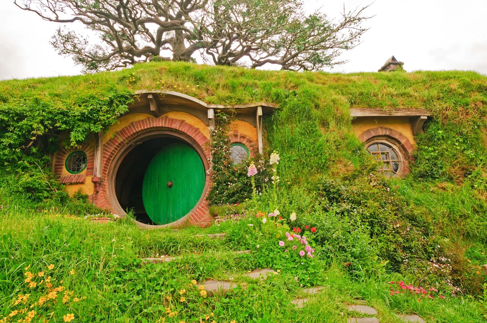 Người Hobbit ở Hobbiton, New Zealand, Úc. Ảnh: Steven Prorak /Dreamstime.com