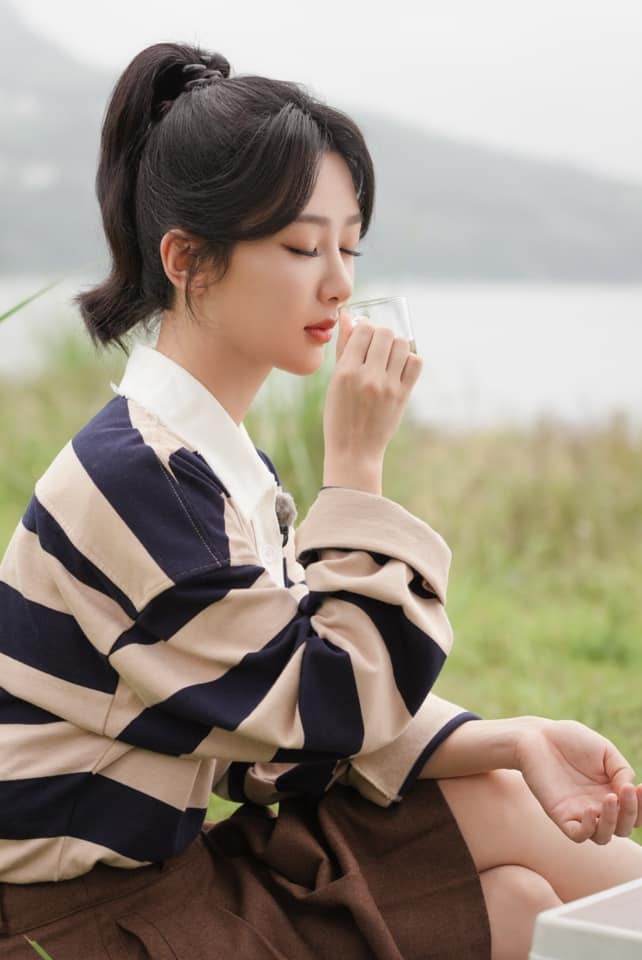 Trong chương trình 'Cuộc Sống Tươi Đẹp Của Chúng Ta', Dương Tử tiết lộ mình từng tham gia casting cho bộ phim điện ảnh 'Tai Trái' của Tô Hữu Bằng. Tuy nhiên, nữ diễn viên đã không phải người may mắn được chọn. Vai nữ chính sau đó được giao cho Trần Đô Linh