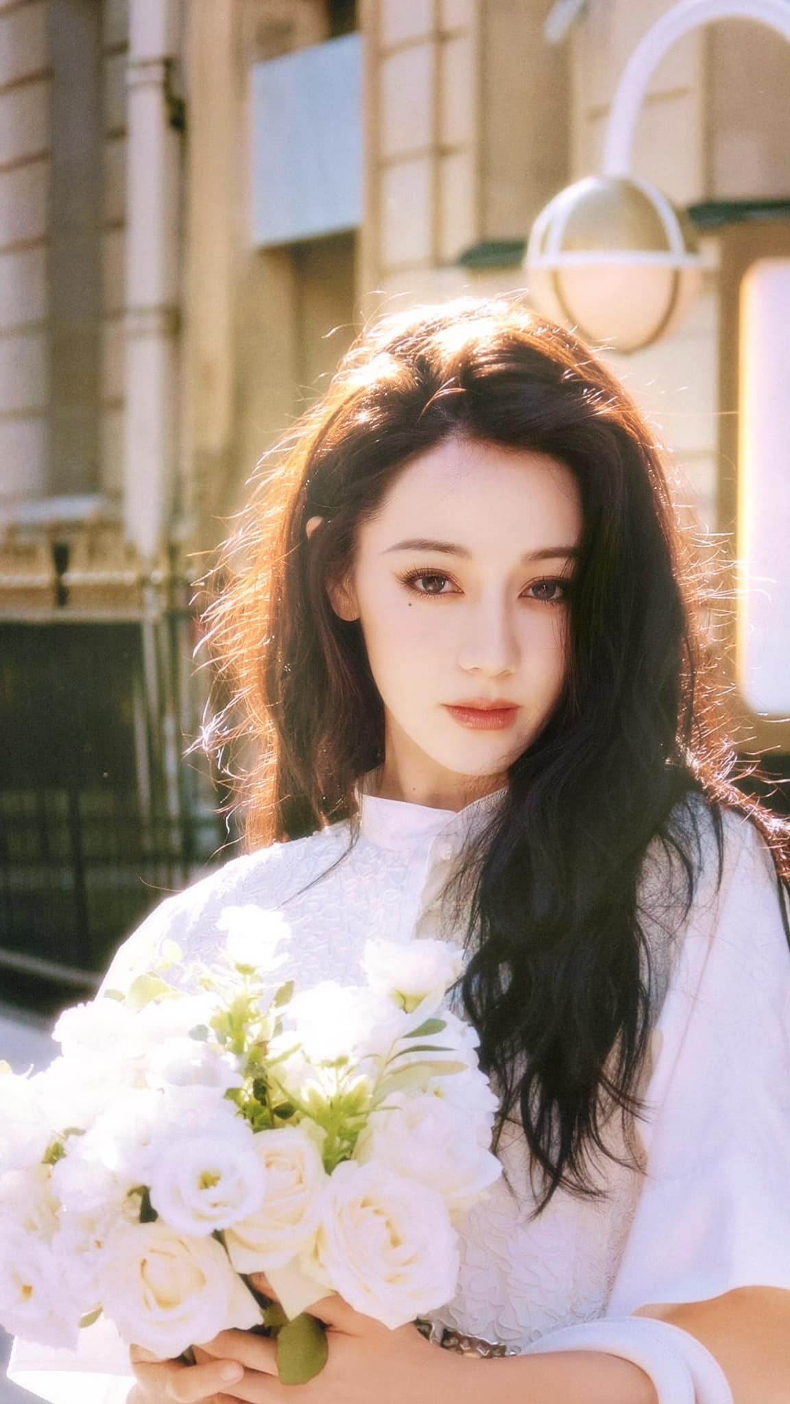 Nữ đỉnh lưu Địch Lệ Nhiệt Ba - ngôi sao hạng A đình đám Cbiz là người Duy Ngô Nhĩ, Tân Cương