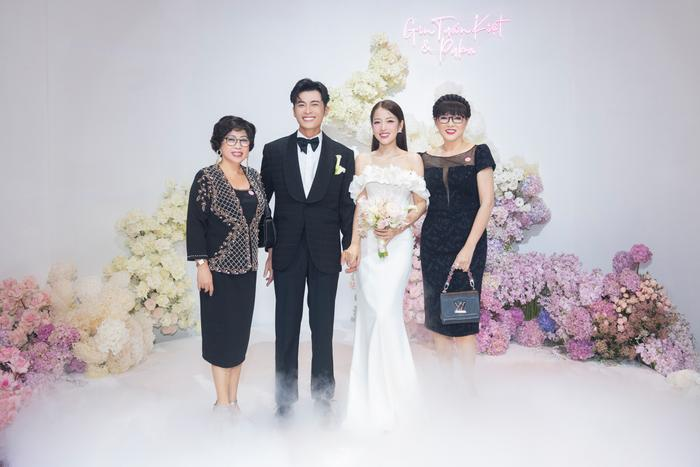 Puka và Gin Tuấn Kiệt trả lời 'bất đồng' khi bị hỏi chuyện tình cảm Puka và Gin Tuấn Kiệt trả lời 'bất đồng' khi bị hỏi chuyện tình cảm