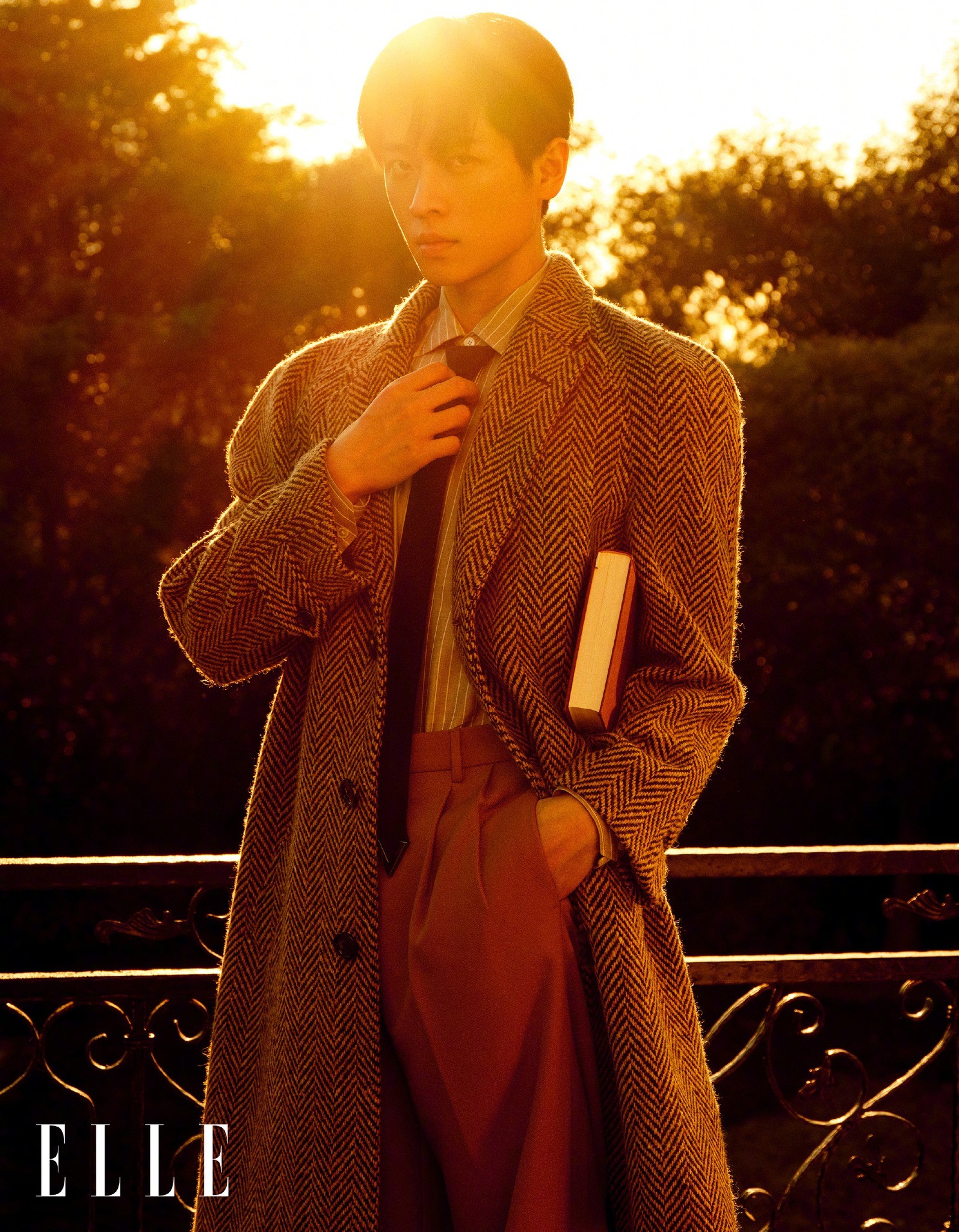 Thừa Lỗi trên tạp chí ELLE tháng 12/2023