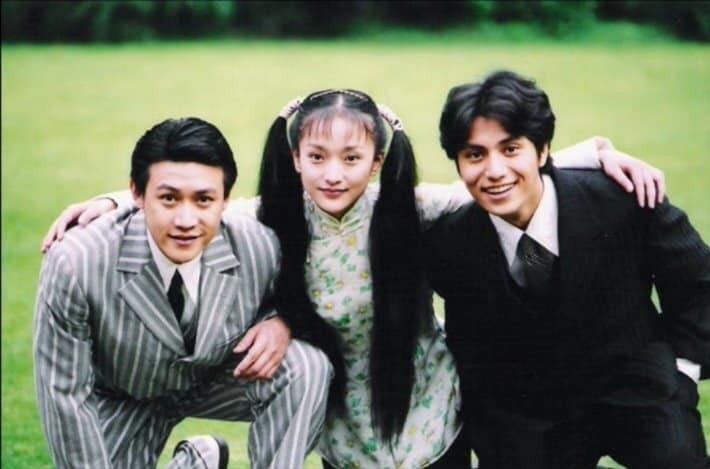 Ảnh cũ của bộ 3 làm mưa làm gió một thời: Lục Nghị, Châu Tấn, Trần Khôn gây sốt trở lại