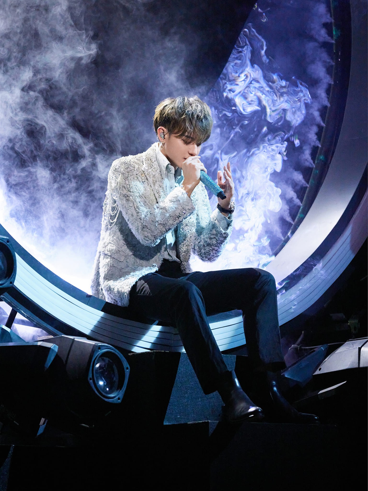 Blogger đưa tin concert của Hoàng Tử Thao ế vé trầm trọng. Vé 2368 tệ giảm còn 544 tệ vẫn không bán hết. Các hạng vé khác cũng đồng loạt giảm 75%.