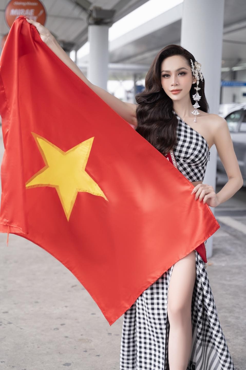 Lương Mỹ Kỳ chính thức lên đường để tham gia chinh chiến cuộc thi Miss Fabulous International 2023