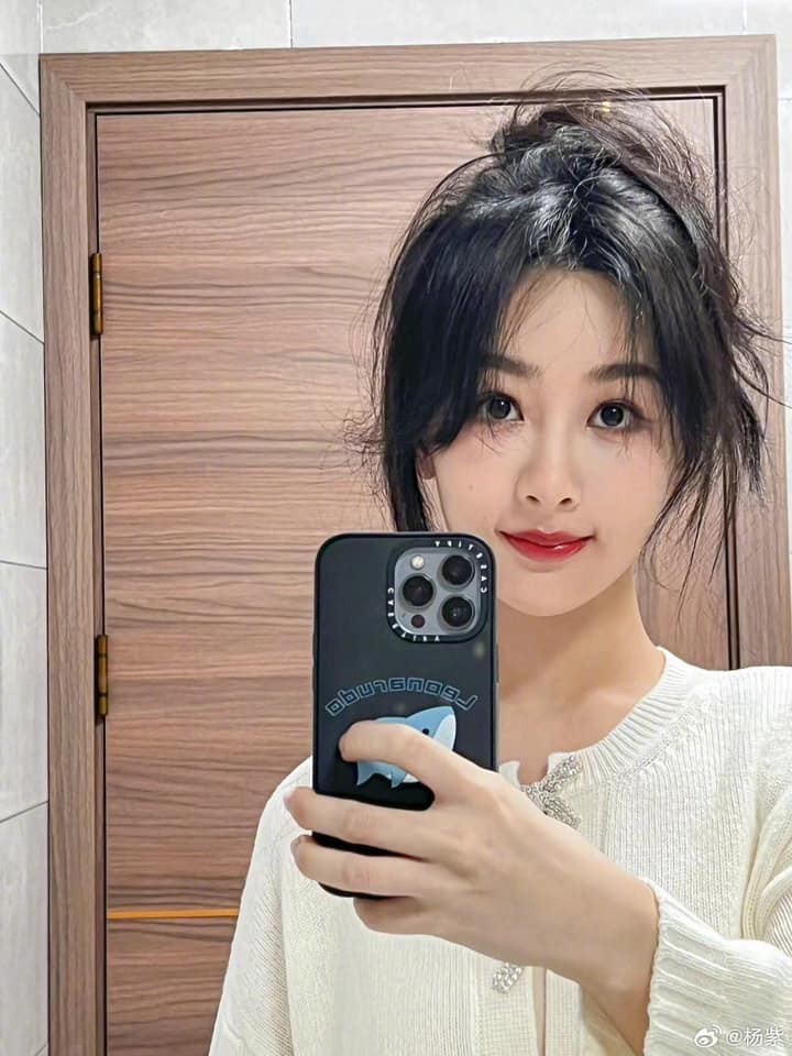 Hình ảnh mới nhất của Dương Tử thời gian gần đây nhận được nhiều lời khen ngợi