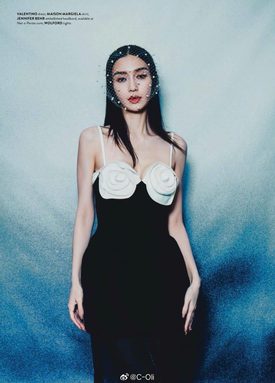 Kể cả ảnh đã qua chỉnh sửa, Angela Baby vẫn không giấu được vẻ tiều tụy