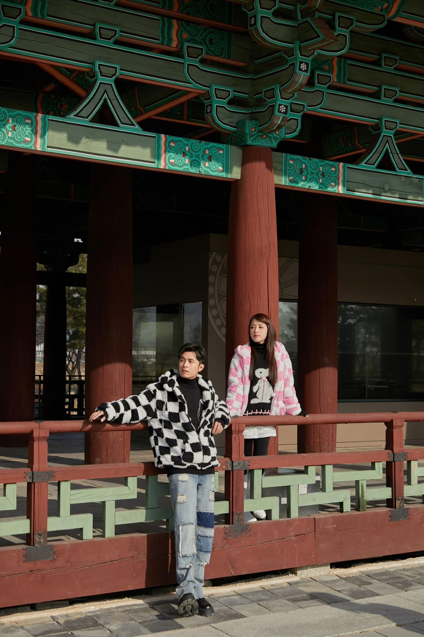 Puka - Gin Tuấn Kiệt khoe ảnh trăng mật đẹp như mơ, viết nên 'bản tình ca mùa đông' tại Hàn Quốc - Ảnh 2