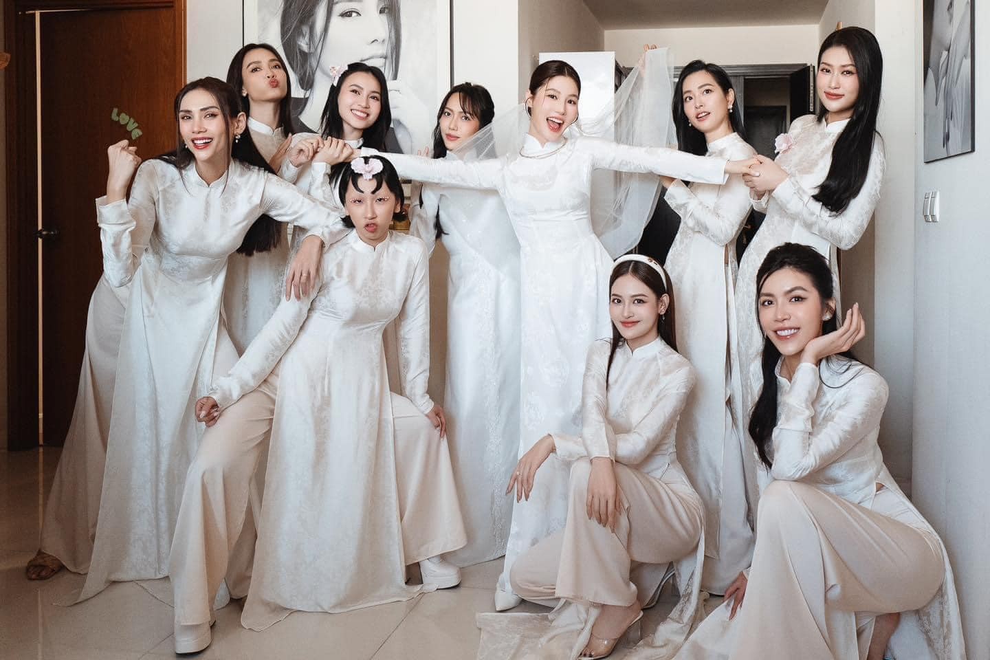 Lễ ăn hỏi Diễm My 9X: Cô dâu khoe visual xinh đẹp, dàn phù dâu toàn mỹ nhân Vbiz tụ hội - Ảnh 4