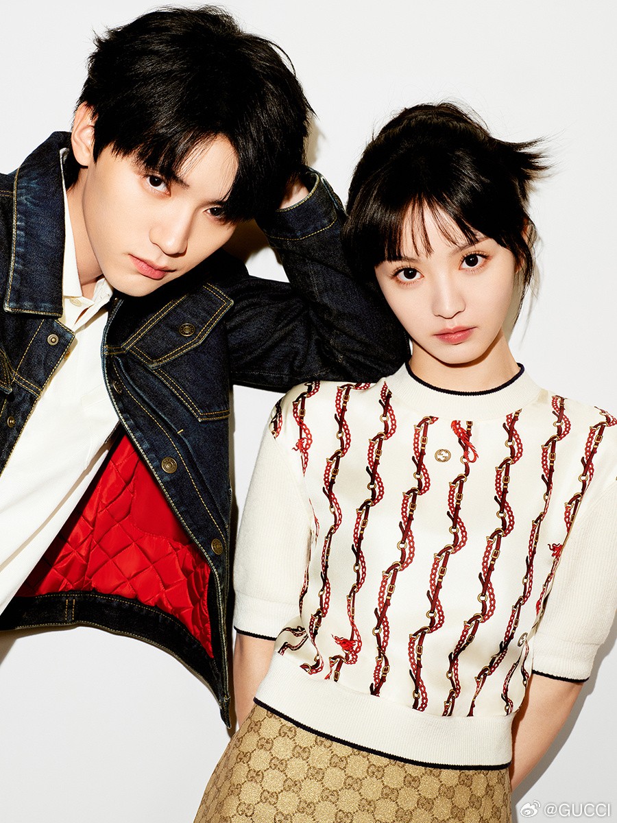 Điền Hi Vi và Chu Dực Nhiên chung khung hình trong hình ảnh quảng cáo mới của thương hiệu Gucci.