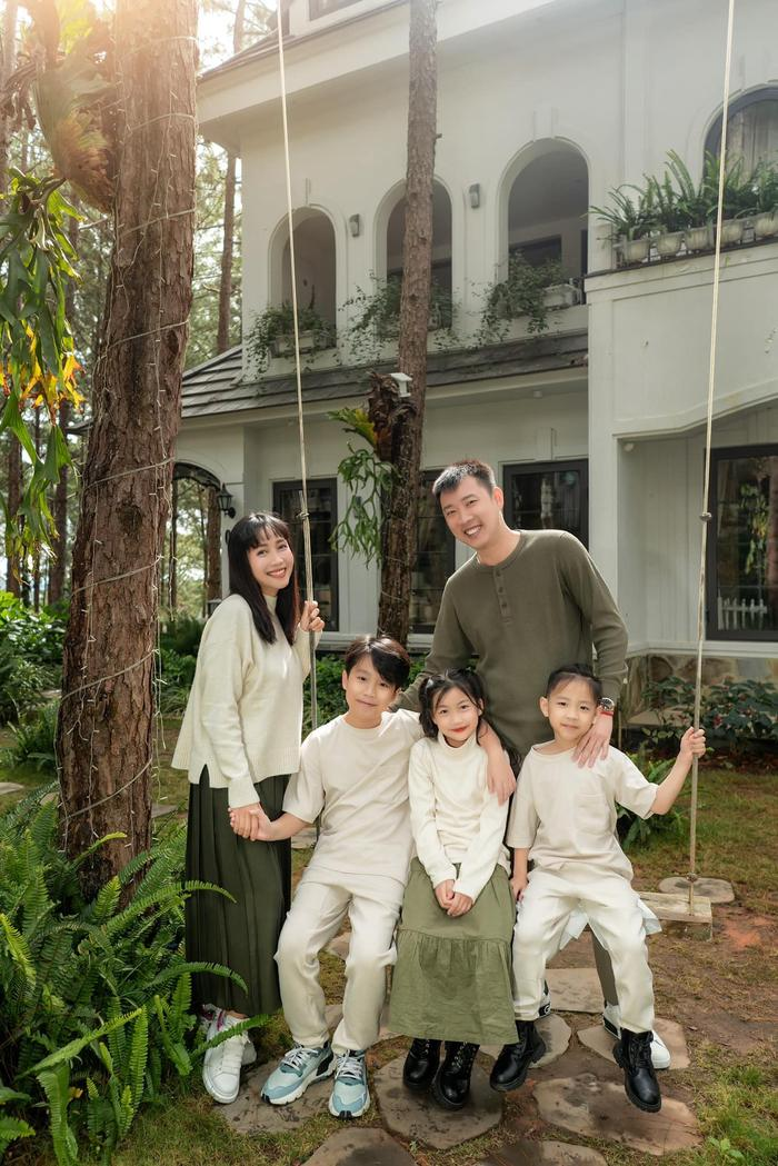 Gia đình hạnh phúc của Ốc Thanh Vân Gia đình hạnh phúc của Ốc Thanh Vân