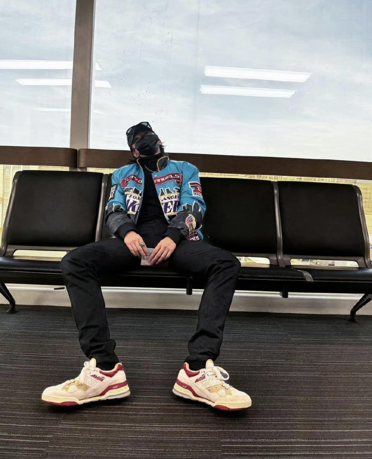 Thái Từ Khôn đăng ảnh mới trên instagram cá nhân leo lên no.1 hot search Weibo. Đây là lần hiếm hoi Thái Từ Khôn có động thái trên mạng xã hội sau scandal