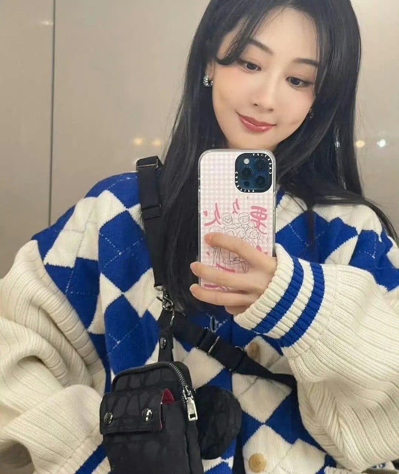 Dương Tử khoe ảnh selfie xinh xuất sắc. Mỹ nhân 'Trường tương tư' được nhận xét ngày càng thăng hạng về nhan sắc
