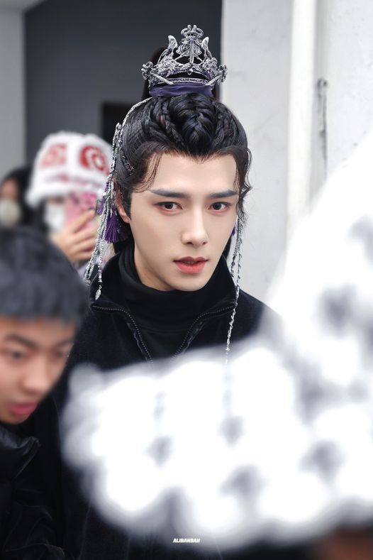 Tạo hình Phương Dật Luân trong 'Thủy Long Ngâm'.