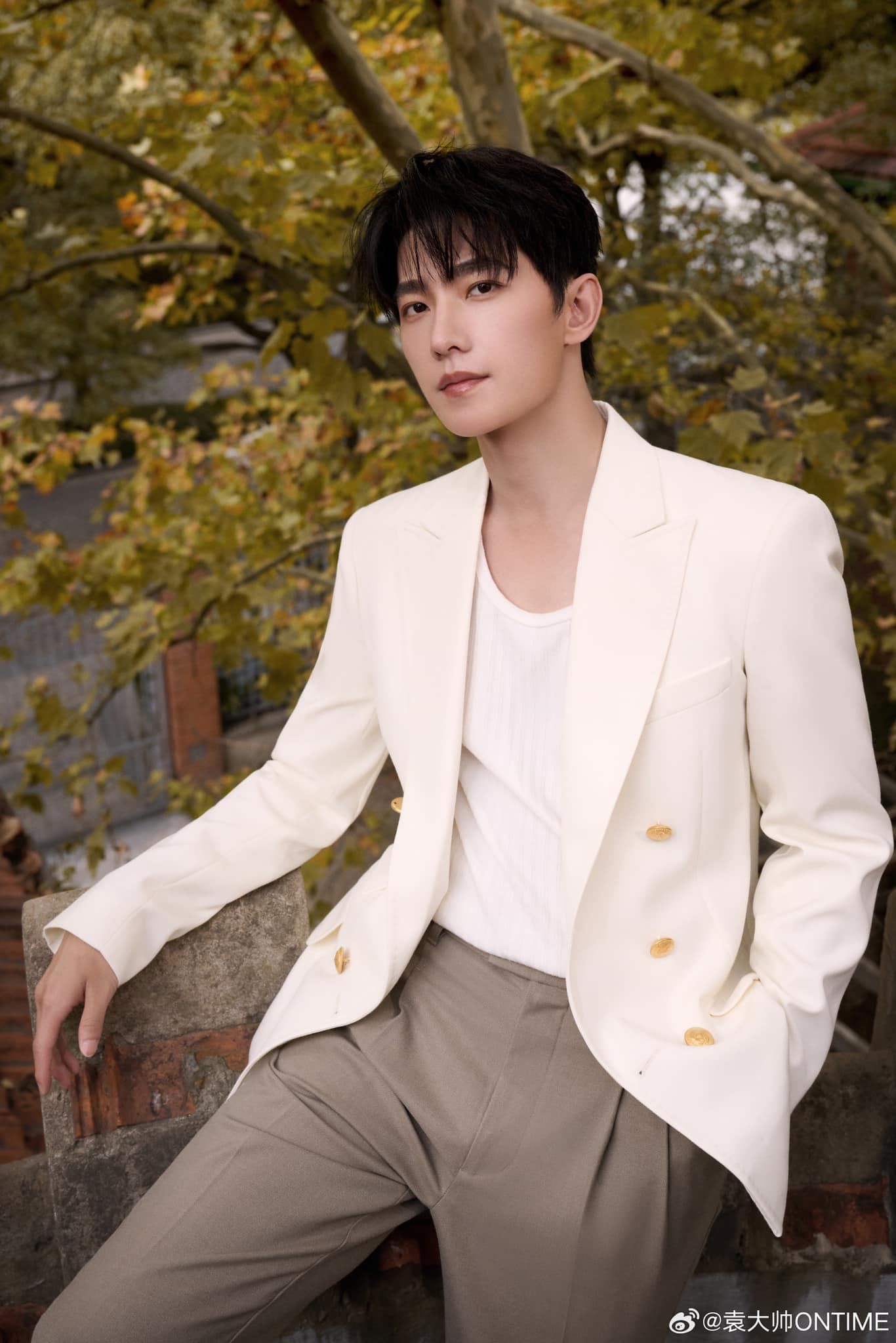 No.4 thuộc về Dương Dương với bộ phim gây tranh cãi 'Khói lửa nhân gian của tôi'