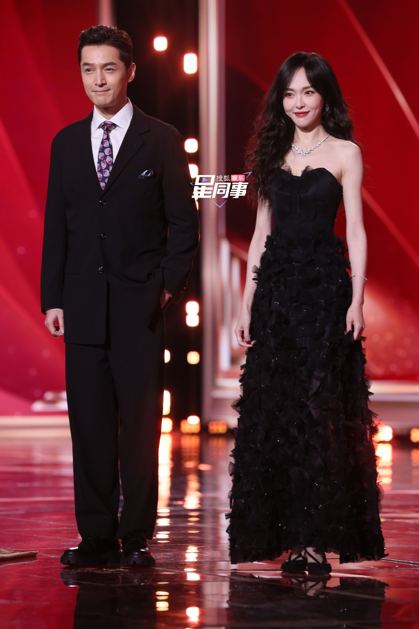 Hồ Ca và Đường Yên tại Lế trao giải thường niên phim truyền hình Trung Quốc lần thứ 2