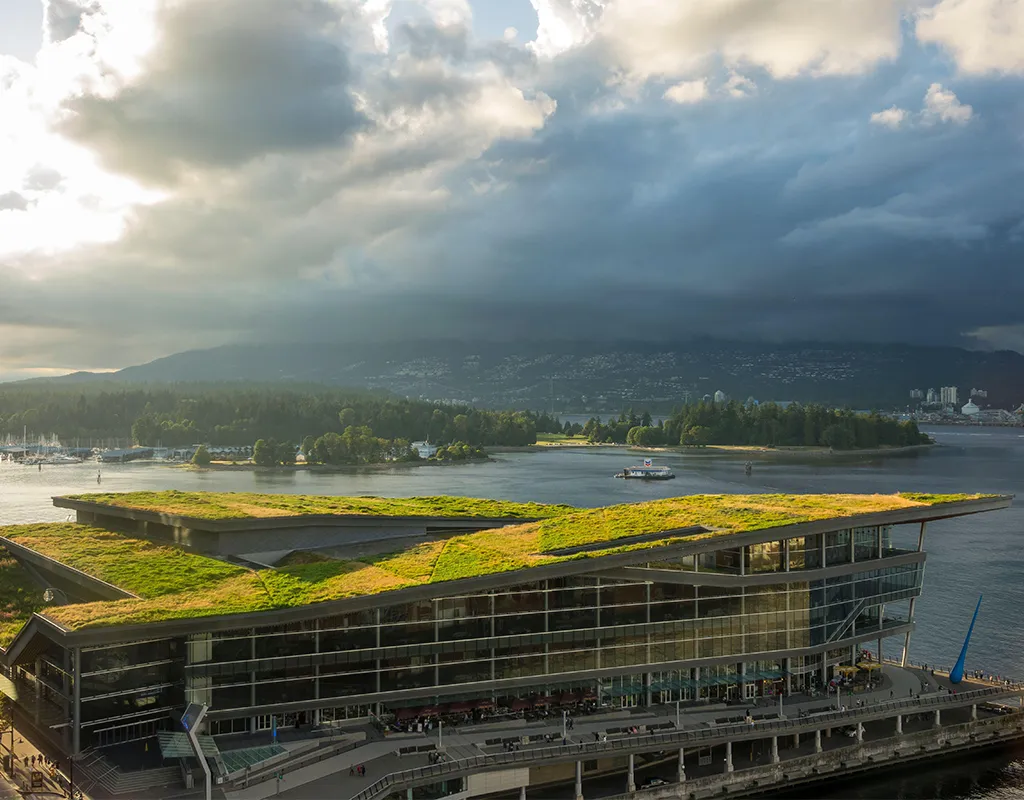 Một khu vườn trên mái của Trung tâm Hội nghị Vancouver, Vancouver. Ảnh: Alamy