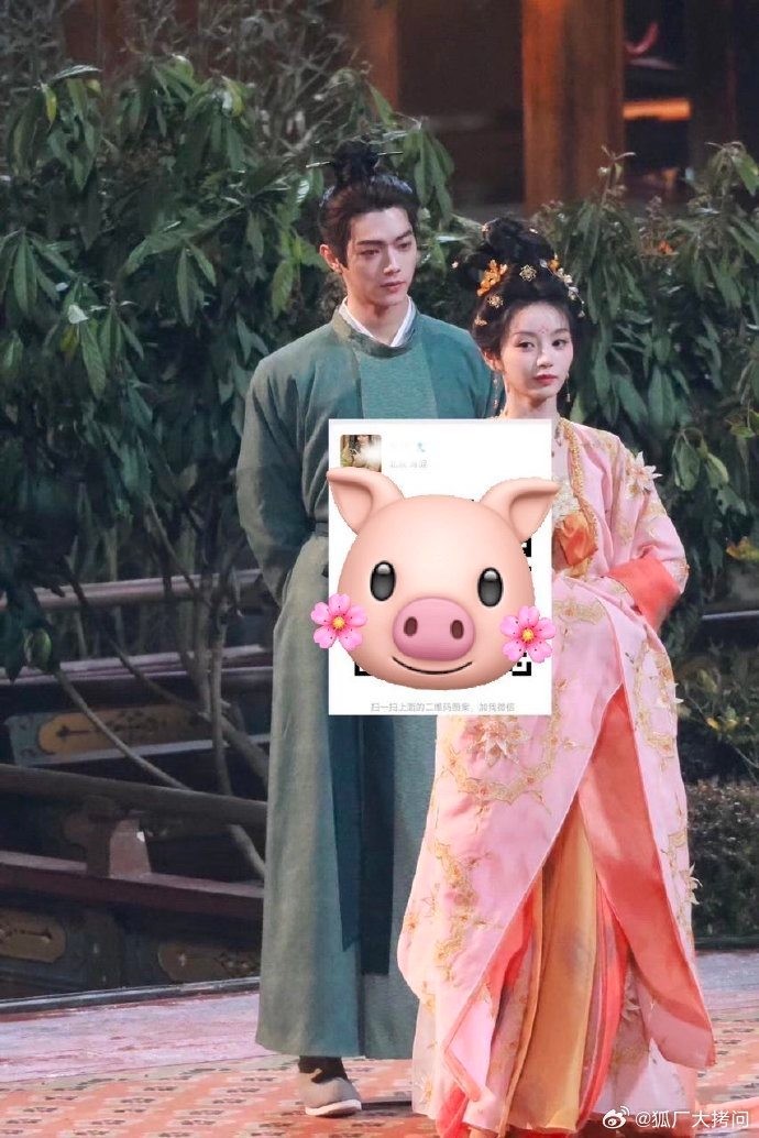 Leak ảnh hậu trường phim 'Tử Dạ Quy' gần đây của Hứa Khải và Điền Hi Vi.