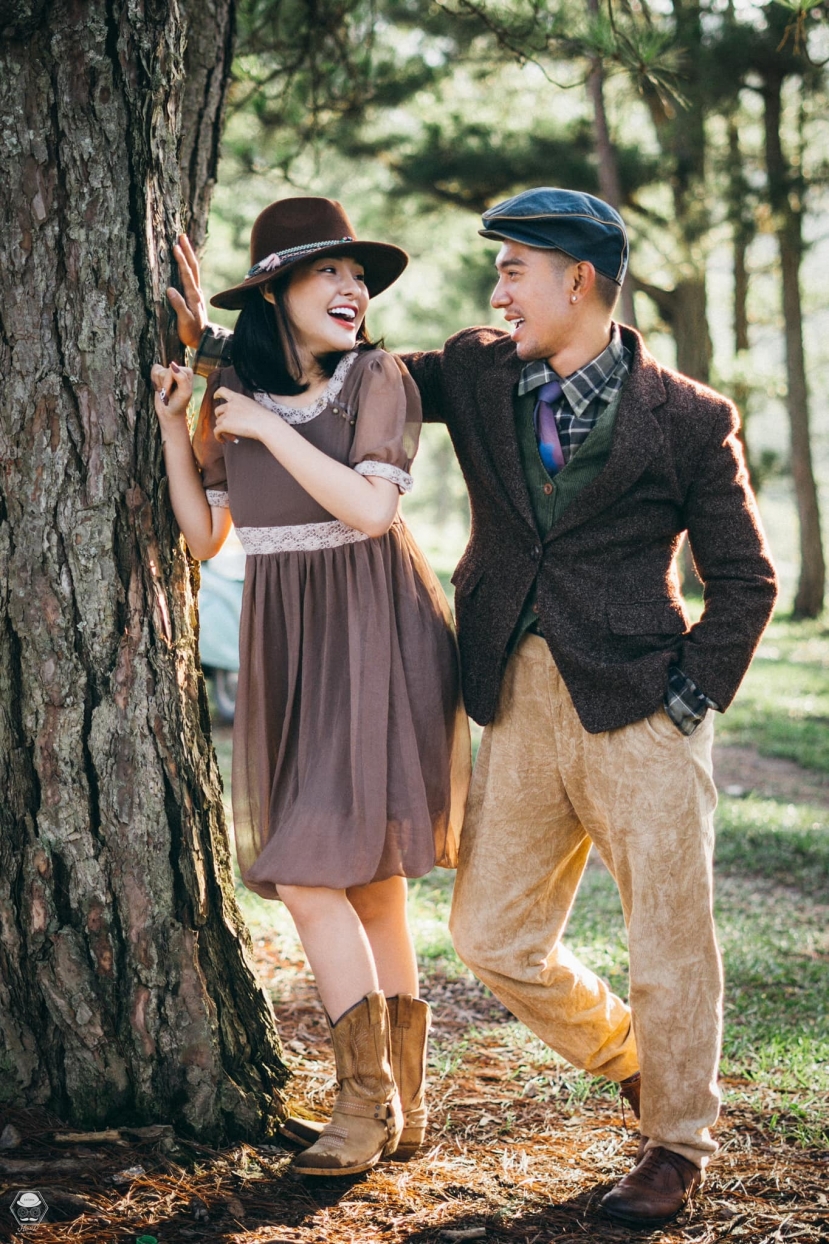 Ngân 98 khoe ảnh cưới bên Lương Bằng Quang, mọi sự chú ý đổ dồn vào vị trí 'ngồn ngộn' - Ảnh 2 Ngân 98 khoe ảnh cưới bên Lương Bằng Quang, mọi sự chú ý đổ dồn vào vị trí 'ngồn ngộn' - Ảnh 2