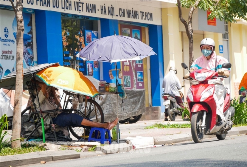 Dự báo thời tiết tháng 8 các khu vực trên phạm vi cả nước: Nắng nóng vẫn còn nhưng bớt gay gắt Dự báo thời tiết tháng 8 các khu vực trên phạm vi cả nước: Nắng nóng vẫn còn nhưng bớt gay gắt