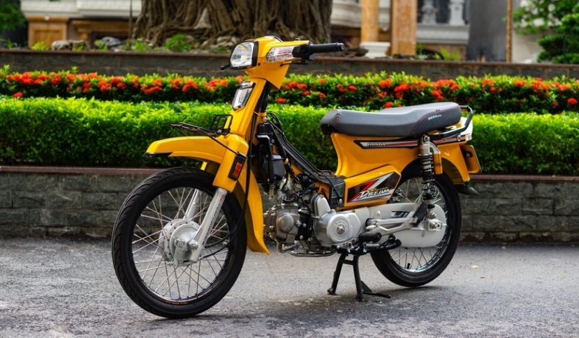 Chiêm ngưỡng 'phượng hoàng' Honda Dream định giá gần 300 triệu đồng, có tiền cũng khó mua Chiêm ngưỡng 'phượng hoàng' Honda Dream định giá gần 300 triệu đồng, có tiền cũng khó mua