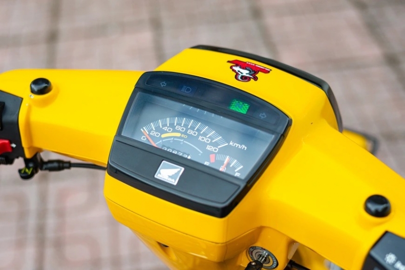 Chiêm ngưỡng 'phượng hoàng' Honda Dream định giá gần 300 triệu đồng, có tiền cũng khó mua - Ảnh 5 Chiêm ngưỡng 'phượng hoàng' Honda Dream định giá gần 300 triệu đồng, có tiền cũng khó mua - Ảnh 5