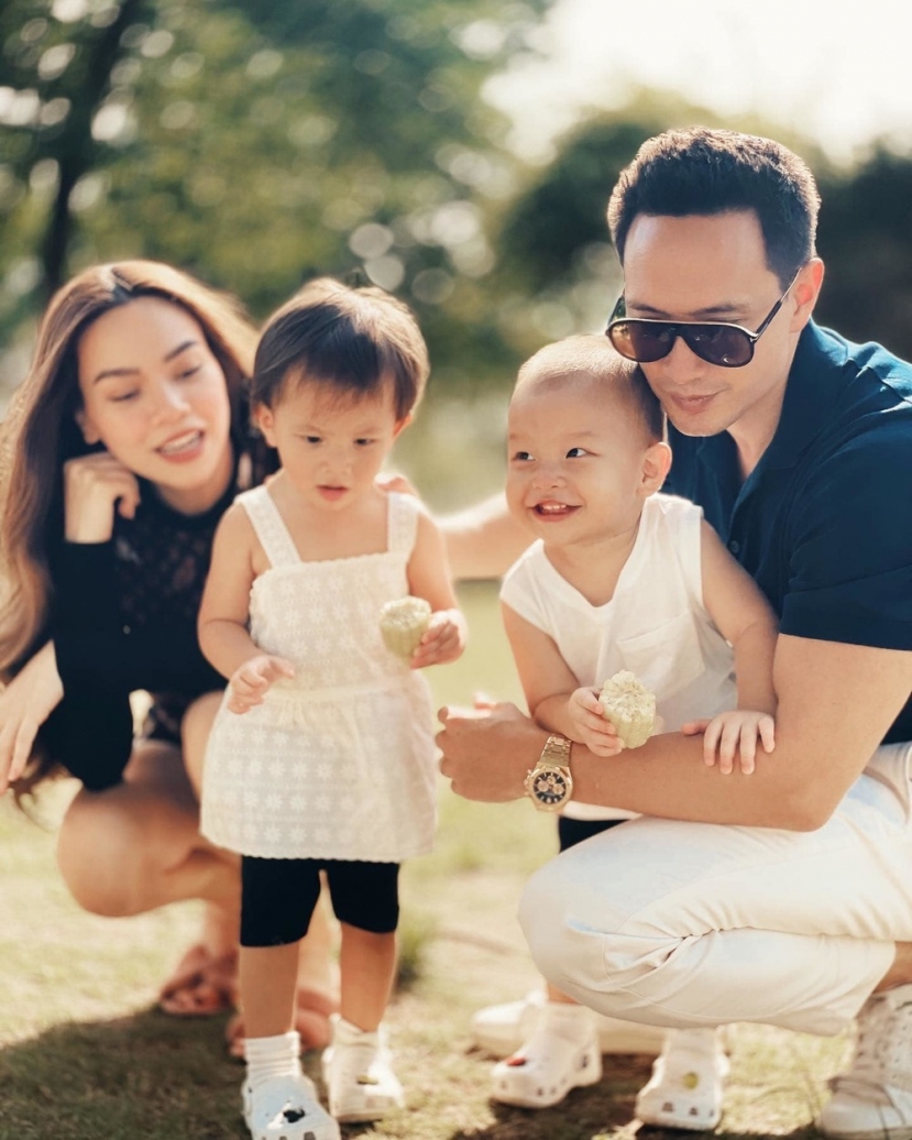 Học hỏi cách dạy con độc đáo nhà Hồ Ngọc Hà và Kim Lý, ai cũng nể Học hỏi cách dạy con độc đáo nhà Hồ Ngọc Hà và Kim Lý, ai cũng nể