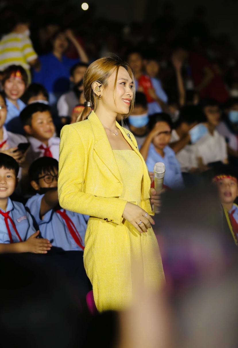 Mỹ Tâm có hành động ấm lòng trước thềm Tri Âm Hà Nội - Ảnh 4 Mỹ Tâm có hành động ấm lòng trước thềm Tri Âm Hà Nội - Ảnh 4