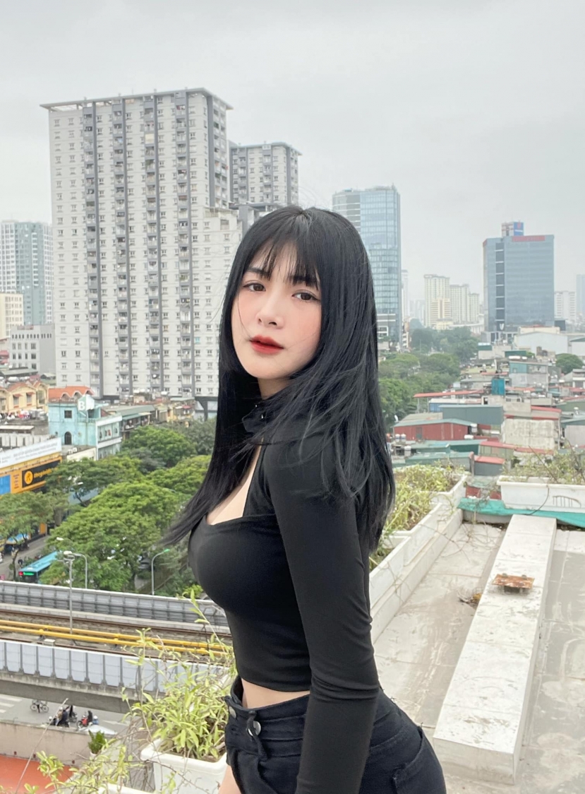 Nhan sắc xinh đẹp của streamer Quỳnh Alee. Ảnh FBNV Nhan sắc xinh đẹp của streamer Quỳnh Alee. Ảnh FBNV