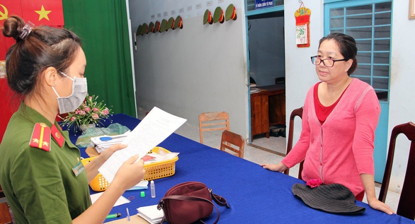 Bà trùm Mười Tường bị bắt giam. Ảnh Vietnamnet Bà trùm Mười Tường bị bắt giam. Ảnh Vietnamnet