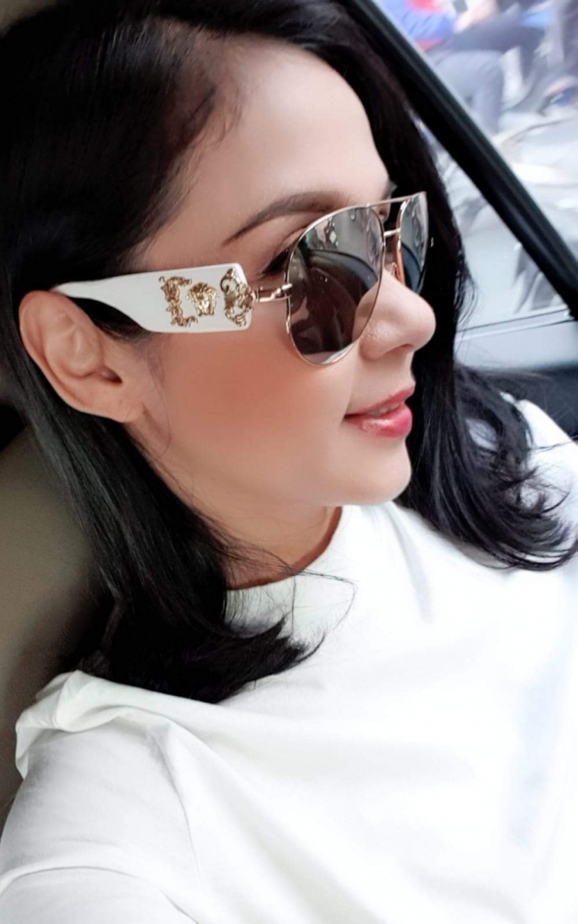 Nhan sắc không tuổi của người tình tin đồn Lý Hùng - Việt Trinh. Ảnh FBNV Nhan sắc không tuổi của người tình tin đồn Lý Hùng - Việt Trinh. Ảnh FBNV