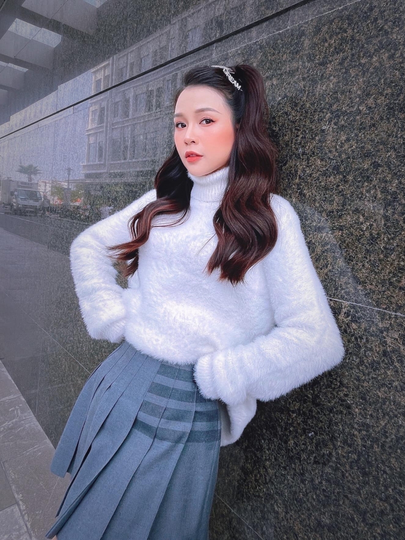 Sam - nữ nghệ sĩ đa tài, nữ doanh nhân thành đạt. Ảnh FBNV Sam - nữ nghệ sĩ đa tài, nữ doanh nhân thành đạt. Ảnh FBNV
