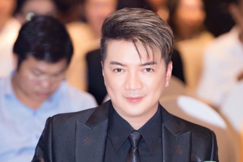 Giữa ồn ào bị vợ hơn 17 tuổi dứt tình, Đàm Vĩnh Hưng bị vạ lây vì clip của một Youtuber - Ảnh 2 Giữa ồn ào bị vợ hơn 17 tuổi dứt tình, Đàm Vĩnh Hưng bị vạ lây vì clip của một Youtuber - Ảnh 2
