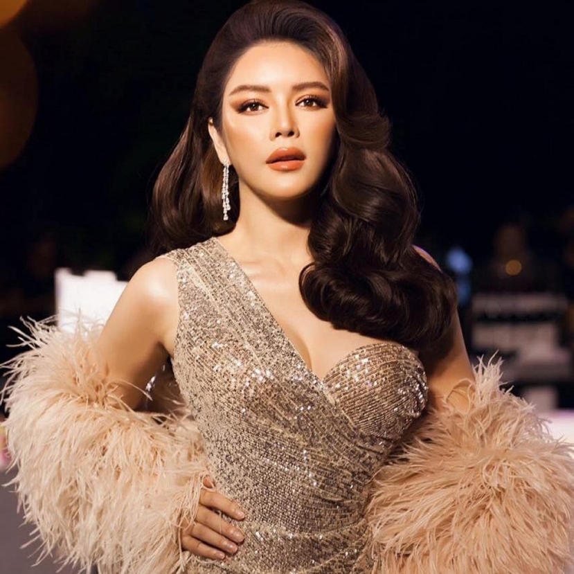 Loạt sao Việt lòng đầy lo lắng, gửi lời nhắn đến đàn chị khi Lý Nhã Kỳ bất ngờ báo tin giữa đêm - Ảnh 1 Loạt sao Việt lòng đầy lo lắng, gửi lời nhắn đến đàn chị khi Lý Nhã Kỳ bất ngờ báo tin giữa đêm - Ảnh 1