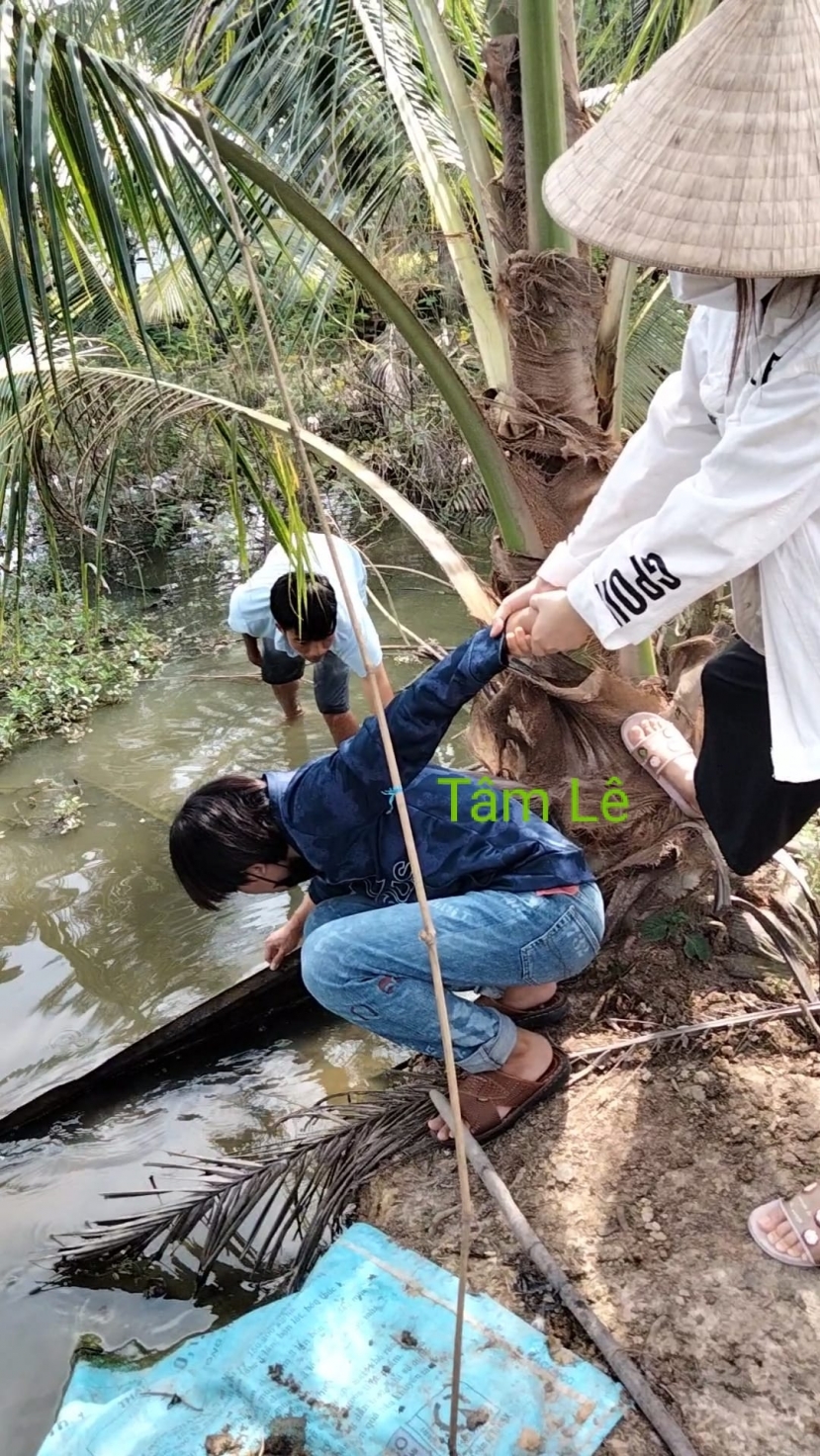 Hồ Văn Cường quay trở lại cuộc sống đời thường sau sóng gió. Ảnh internet Hồ Văn Cường quay trở lại cuộc sống đời thường sau sóng gió. Ảnh internet