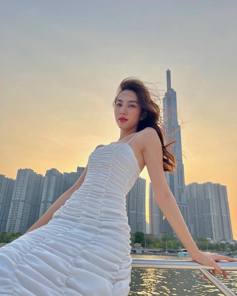 Hoa hậu Thùy Tiên có hành động đáng nể giữa lúc bị lôi vào ồn ào 'bán hoa' nghìn đô - Ảnh 1 Hoa hậu Thùy Tiên có hành động đáng nể giữa lúc bị lôi vào ồn ào 'bán hoa' nghìn đô - Ảnh 1
