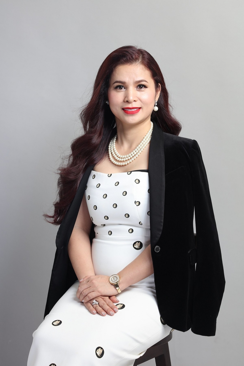 Bà Lê Hoàng Diệp Thảo ngày càng thành công trong công việc kinh doanh. Ảnh internet Bà Lê Hoàng Diệp Thảo ngày càng thành công trong công việc kinh doanh. Ảnh internet