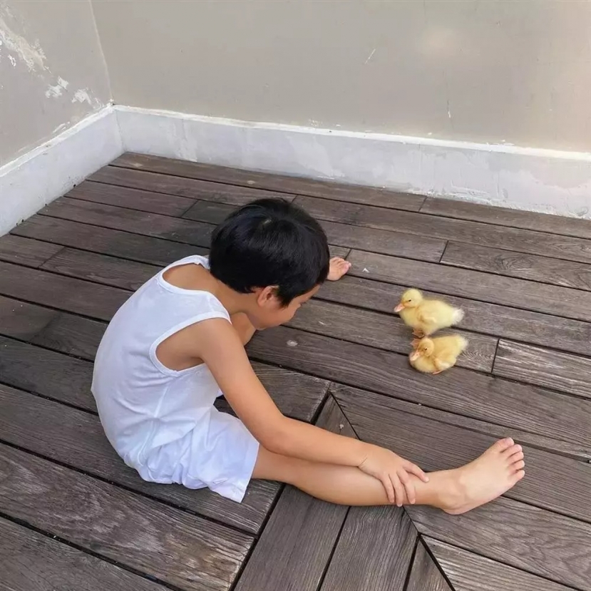 Tăng Thanh Hà cởi mở hơn trong việc chia sẻ hình ảnh của các con. Ảnh internet Tăng Thanh Hà cởi mở hơn trong việc chia sẻ hình ảnh của các con. Ảnh internet