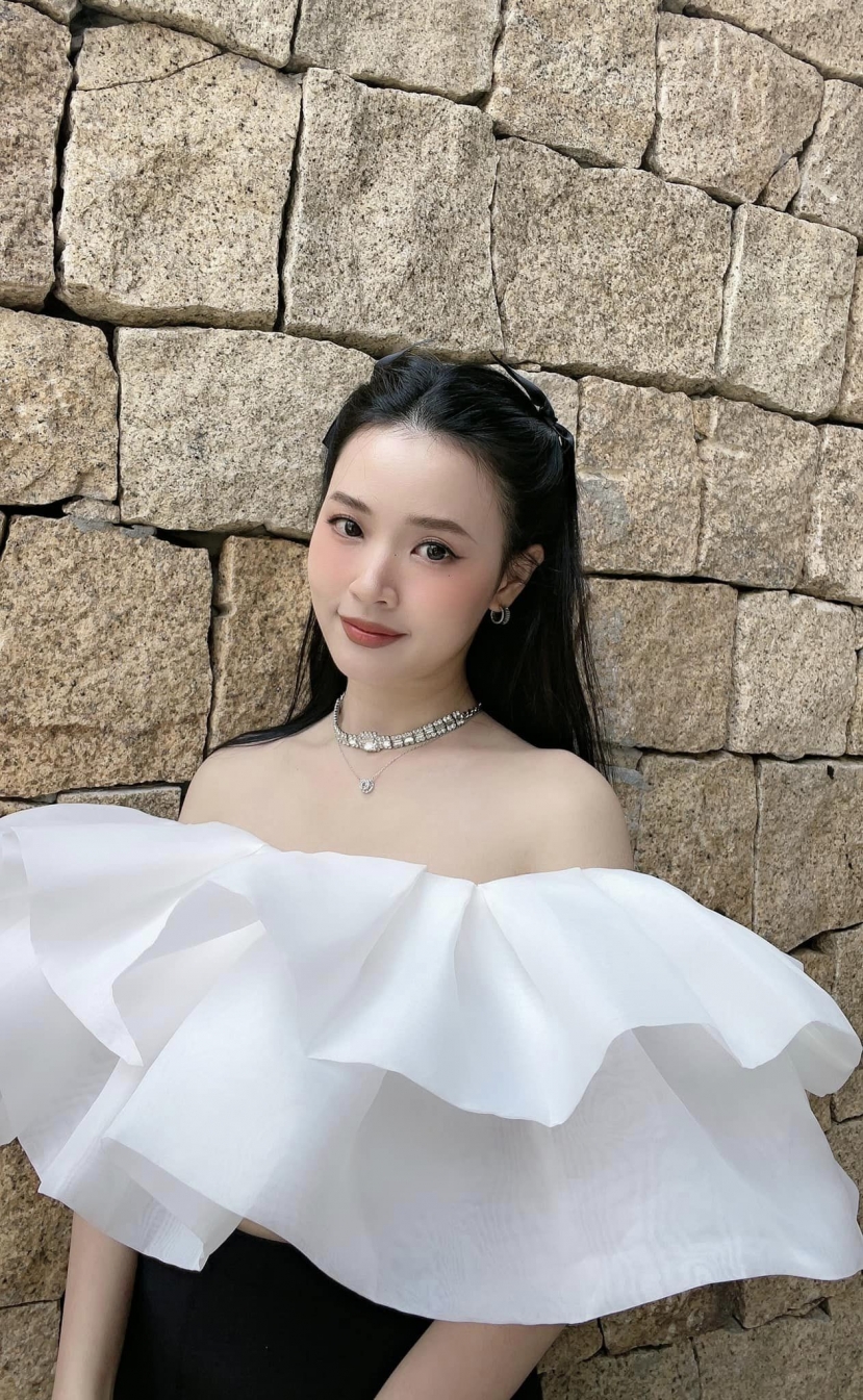 Kể từ khi chia tay Phan Thành, Midu chưa công khai hẹn hò với nam nhân nào. Ảnh FBNV Kể từ khi chia tay Phan Thành, Midu chưa công khai hẹn hò với nam nhân nào. Ảnh FBNV