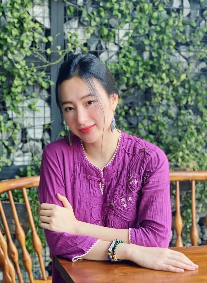 Angela Phương Trinh thay đổi, ghi điểm với việc làm ý nghĩa - Ảnh 3 Angela Phương Trinh thay đổi, ghi điểm với việc làm ý nghĩa - Ảnh 3
