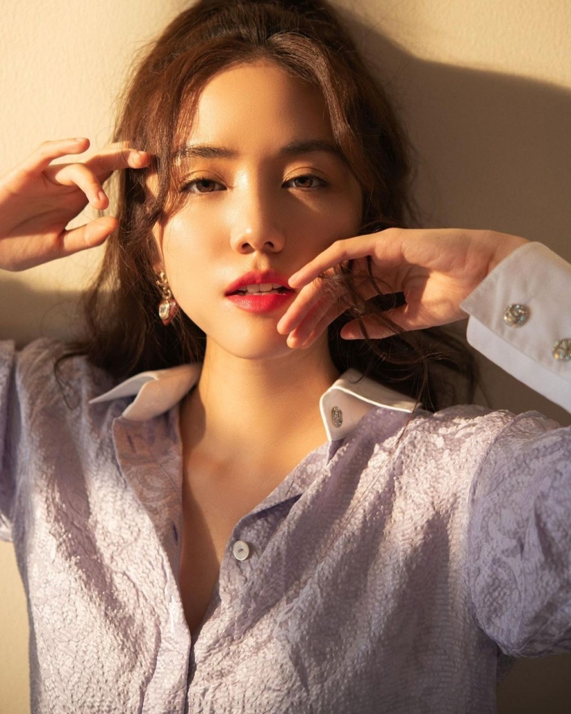 Phương Ly dần thoát mác danh xưng em gái Phương Linh. Ảnh internet Phương Ly dần thoát mác danh xưng em gái Phương Linh. Ảnh internet