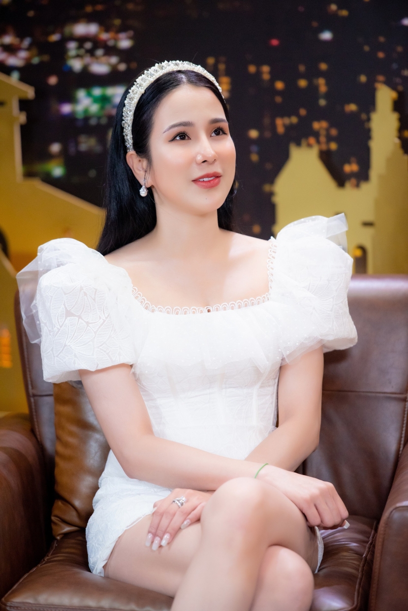 Diệp Lâm Anh cho biết phải lo cho nhiều thứ hơn sau ly hôn. Ảnh internet Diệp Lâm Anh cho biết phải lo cho nhiều thứ hơn sau ly hôn. Ảnh internet