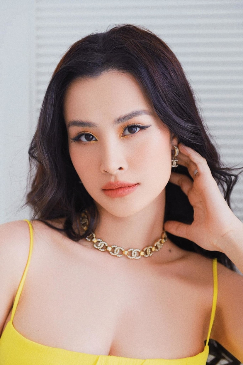 Đông Nhi bị CDM tung bằng chứng vạch trần một sự thật che giấu nhiều năm - Ảnh 3 Đông Nhi bị CDM tung bằng chứng vạch trần một sự thật che giấu nhiều năm - Ảnh 3