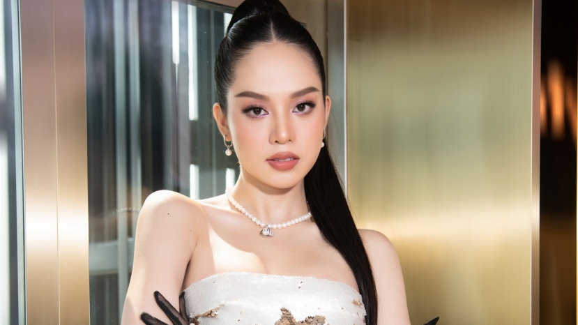 Nhan sắc Hoa hậu Thanh Thủy sau khi công khai 'trùng tu' - Ảnh 2 Nhan sắc Hoa hậu Thanh Thủy sau khi công khai 'trùng tu' - Ảnh 2